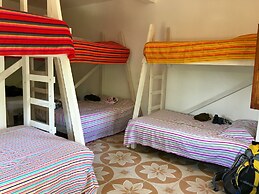 Nomad Beach House - Hostel