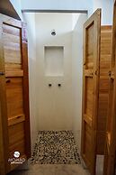 Nomad Beach House - Hostel