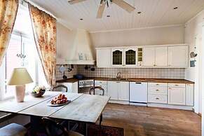 Villa Internationals