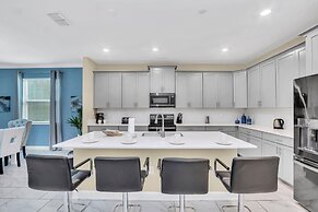 Minions, Star Wars & Frozen Rooms! With Game Room