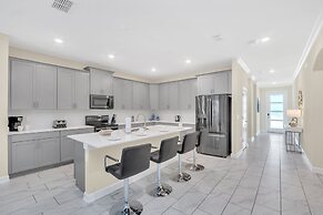 Minions, Star Wars & Frozen Rooms! With Game Room