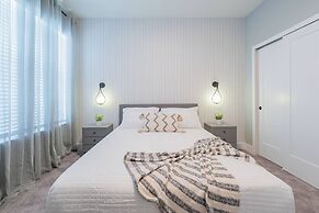 Your Orlando Retreat: Warm and Welcoming Townhome