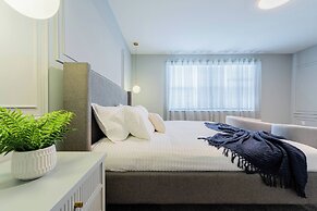 Your Orlando Retreat: Warm and Welcoming Townhome