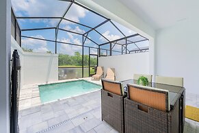 Your Orlando Retreat: Warm and Welcoming Townhome