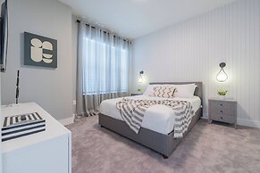 Your Orlando Retreat: Warm and Welcoming Townhome