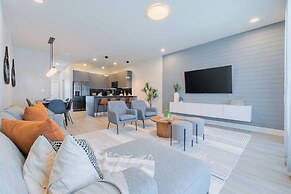 Your Orlando Retreat: Warm and Welcoming Townhome