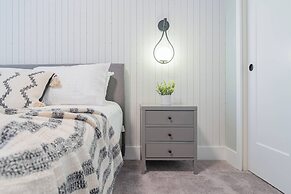 Your Orlando Retreat: Warm and Welcoming Townhome