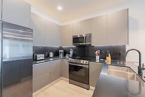 Your Orlando Retreat: Warm and Welcoming Townhome