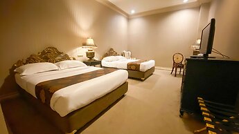 GRAND EMPIRE PALACE HOTEL