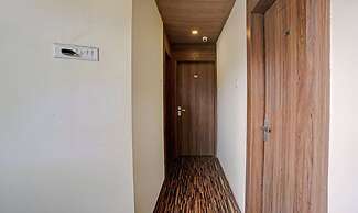 New Harshita inn By Glitz Hotel
