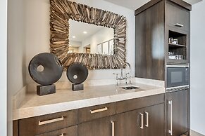 Premium Five Bedroom Suite 5 Apartment Hotel by Redawning