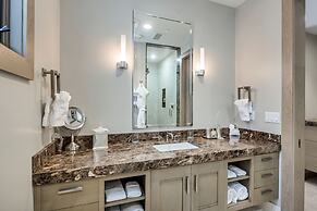 Premium Five Bedroom Suite 5 Apartment Hotel by Redawning