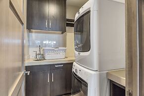 Four Bedroom Penthouse 4 Apartment Hotel by Redawning