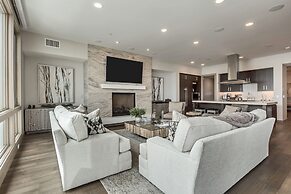 Platinum Two Bedroom 2 Apartment Hotel by Redawning