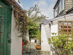 2 Gateside Cottages