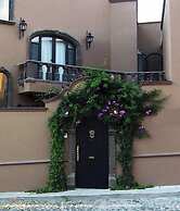 Casa Grande Luxury Accommodations