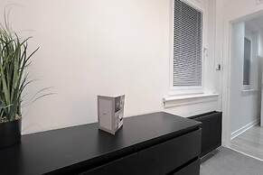 Stunning Luxury Apartment Near Motherwell