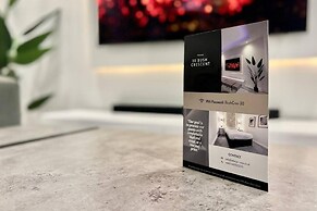 Stunning Luxury Apartment Near Motherwell