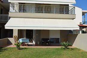 Inviting 2-bed Apartment in Nikiti, Greece