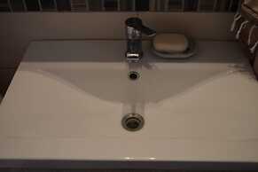 Inviting 2-bed Apartment in Nikiti, Greece