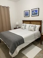 Bahia Azul Beach & Pool Apartment