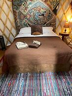 Nauti Otter Inn and Yurt Village