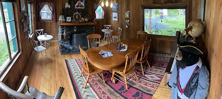 Nauti Otter Inn and Yurt Village