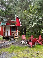Nauti Otter Inn and Yurt Village
