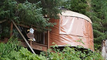 Nauti Otter Inn and Yurt Village