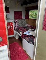 Nauti Otter Inn and Yurt Village