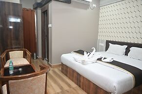 Hotel Maa International