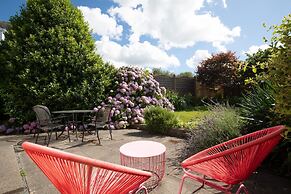 Ballyroan - Peaceful Dog Friendly Cottage