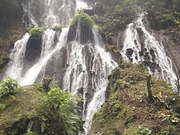 Room in B&B - Villas in Batu Indonesia Homestay