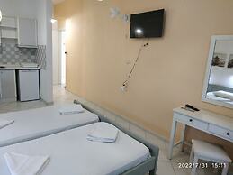 Renia Studios -studio for 2 Pers With a Swimming Pool