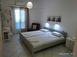 Renia Studios -studio for 2 Pers With a Swimming Pool