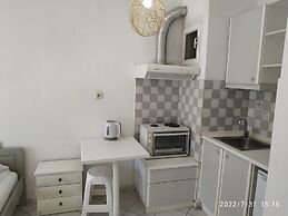 Renia Studios -studio for 2 Pers With a Swimming Pool