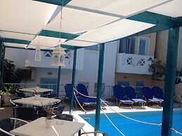 Renia Studios -studio for 2 Pers With a Swimming Pool