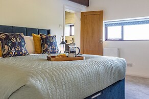 No1 Little Barrow Barns