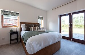 No1 Little Barrow Barns