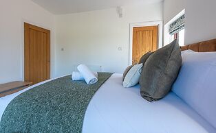 No1 Little Barrow Barns