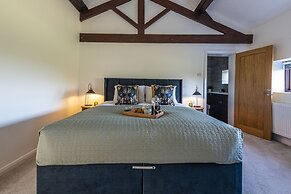 No1 Little Barrow Barns