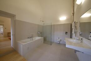 Montebelo Mosteiro de Alcobaça Historic Hotel