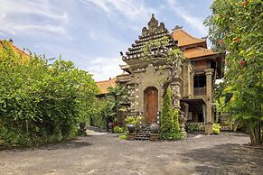 Giri Bhagawan Villas Spa