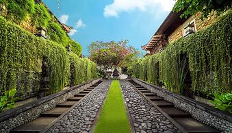 Giri Bhagawan Villas Spa