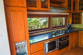 Giri Bhagawan Villas Spa