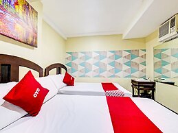 OYO 894 Cosmo Hotel P Campa Manila