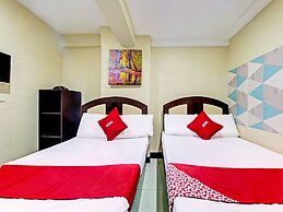 OYO 894 Cosmo Hotel P Campa Manila