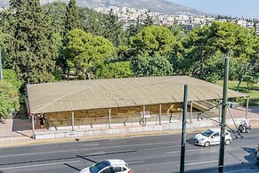 Lush Sapphire apt in the heart of Athens