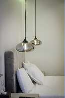 Lush Sapphire apt in the heart of Athens