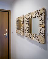 Lush Sapphire apt in the heart of Athens